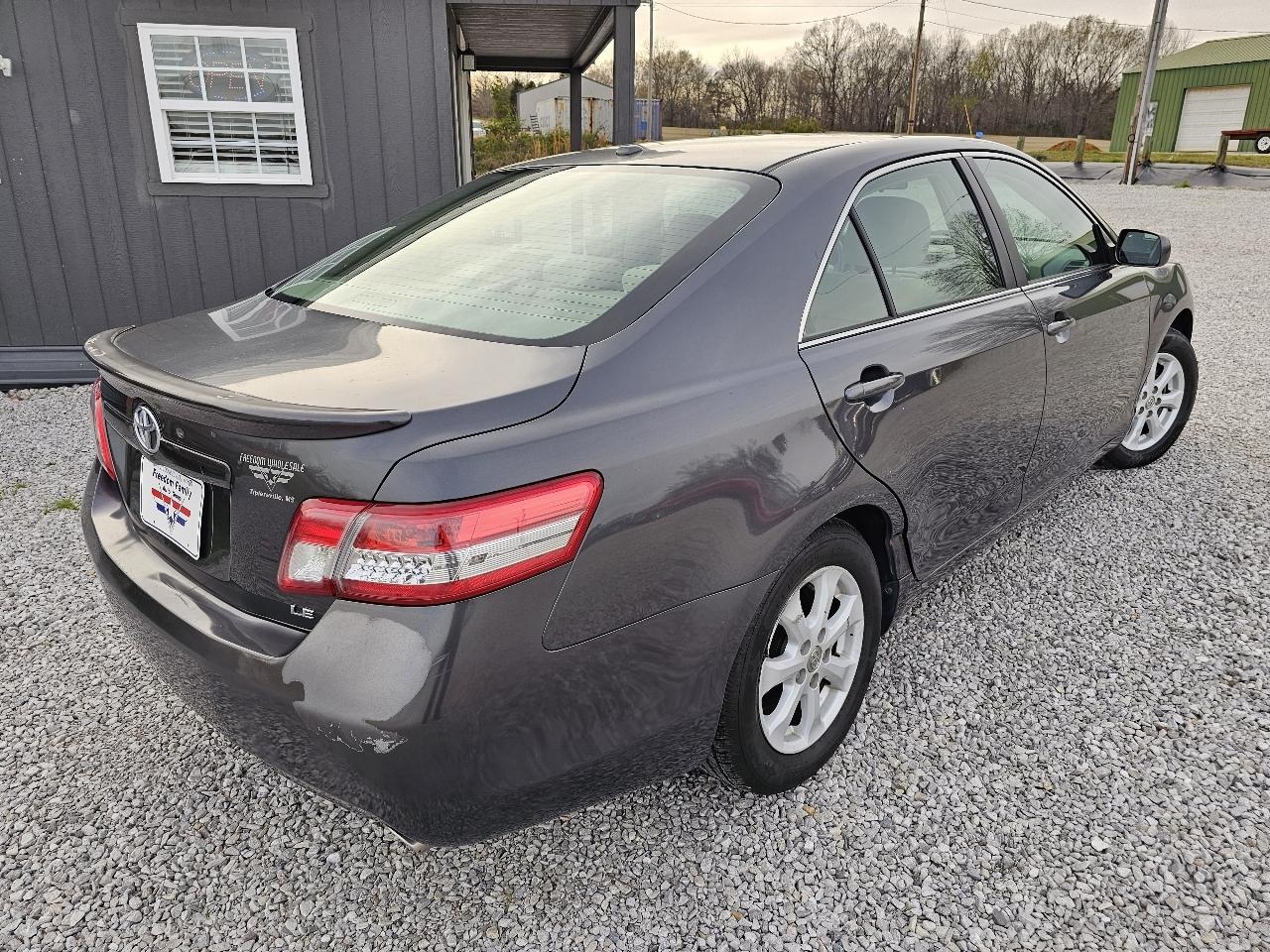 Toyota Camry LE V6 6-Spd AT 2010