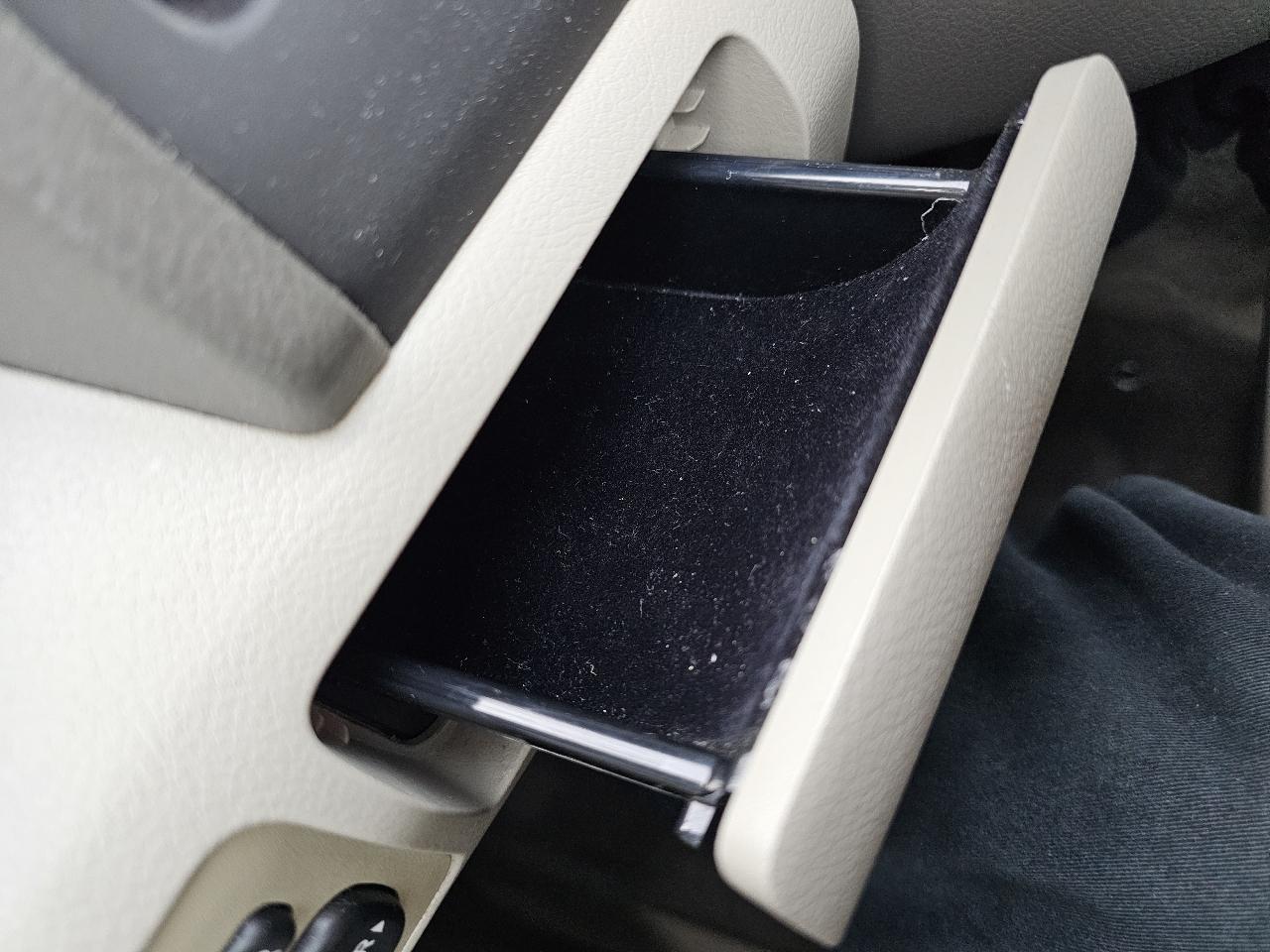 Toyota Camry LE V6 6-Spd AT 2010