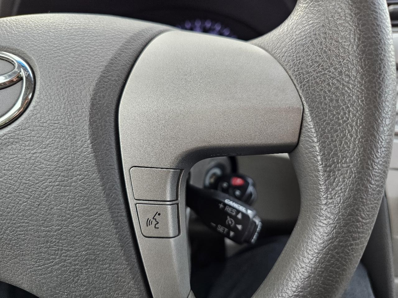 Toyota Camry LE V6 6-Spd AT 2010