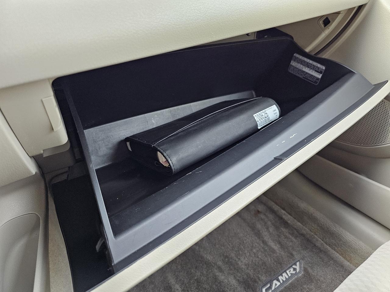 Toyota Camry LE V6 6-Spd AT 2010