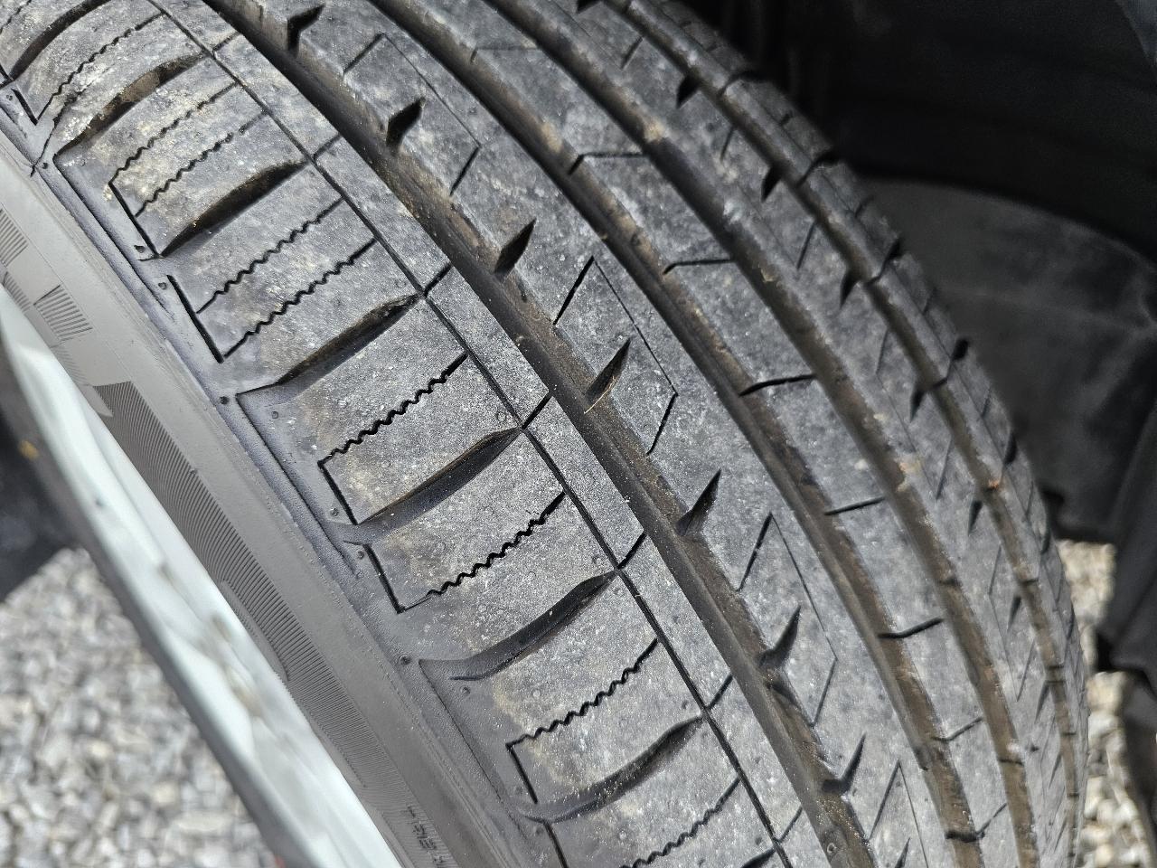 Toyota Camry LE V6 6-Spd AT 2010