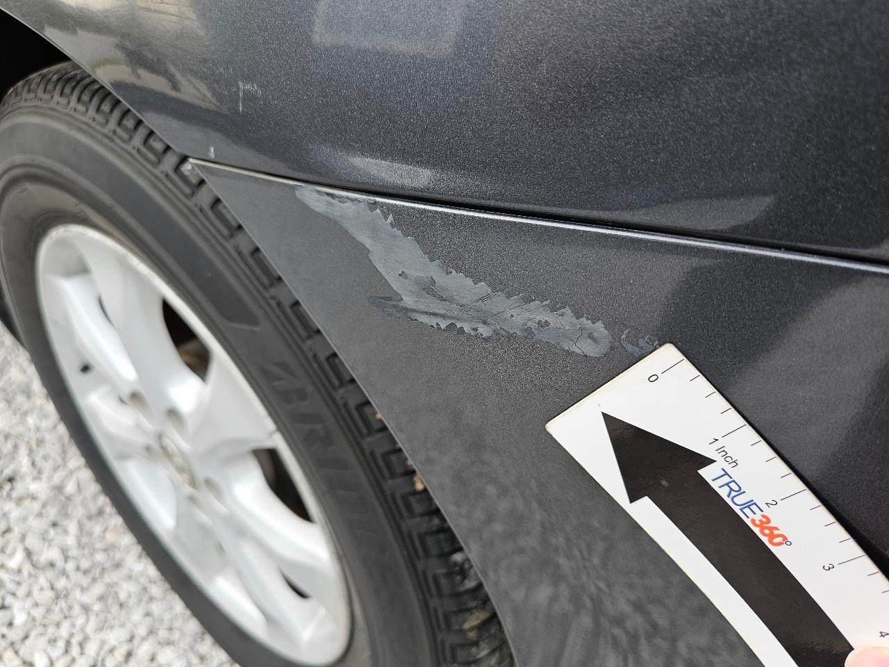 Toyota Camry LE V6 6-Spd AT 2010