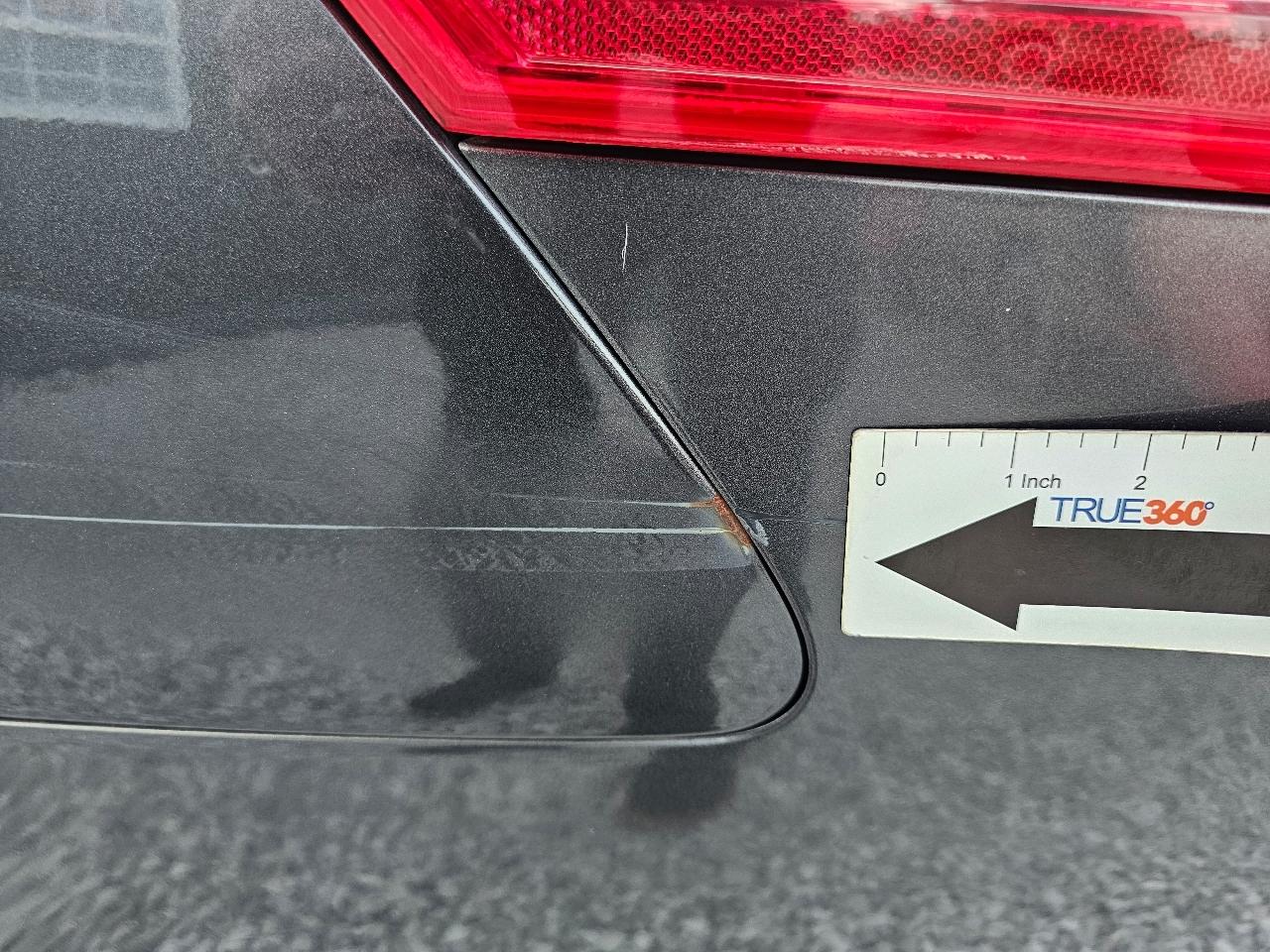 Toyota Camry LE V6 6-Spd AT 2010