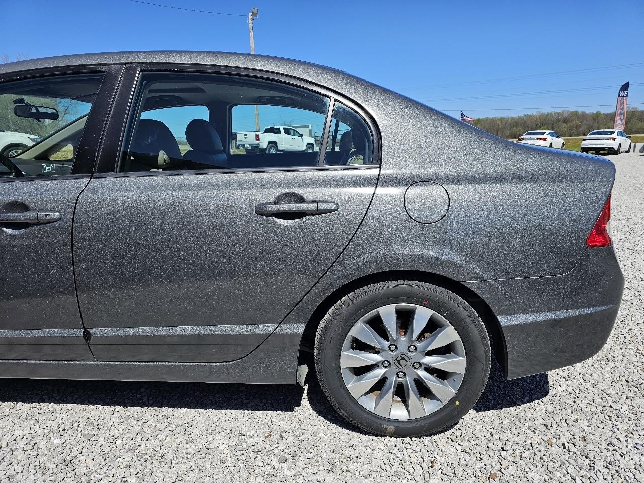 Honda Civic EX-L Sedan 5-Speed AT 2010