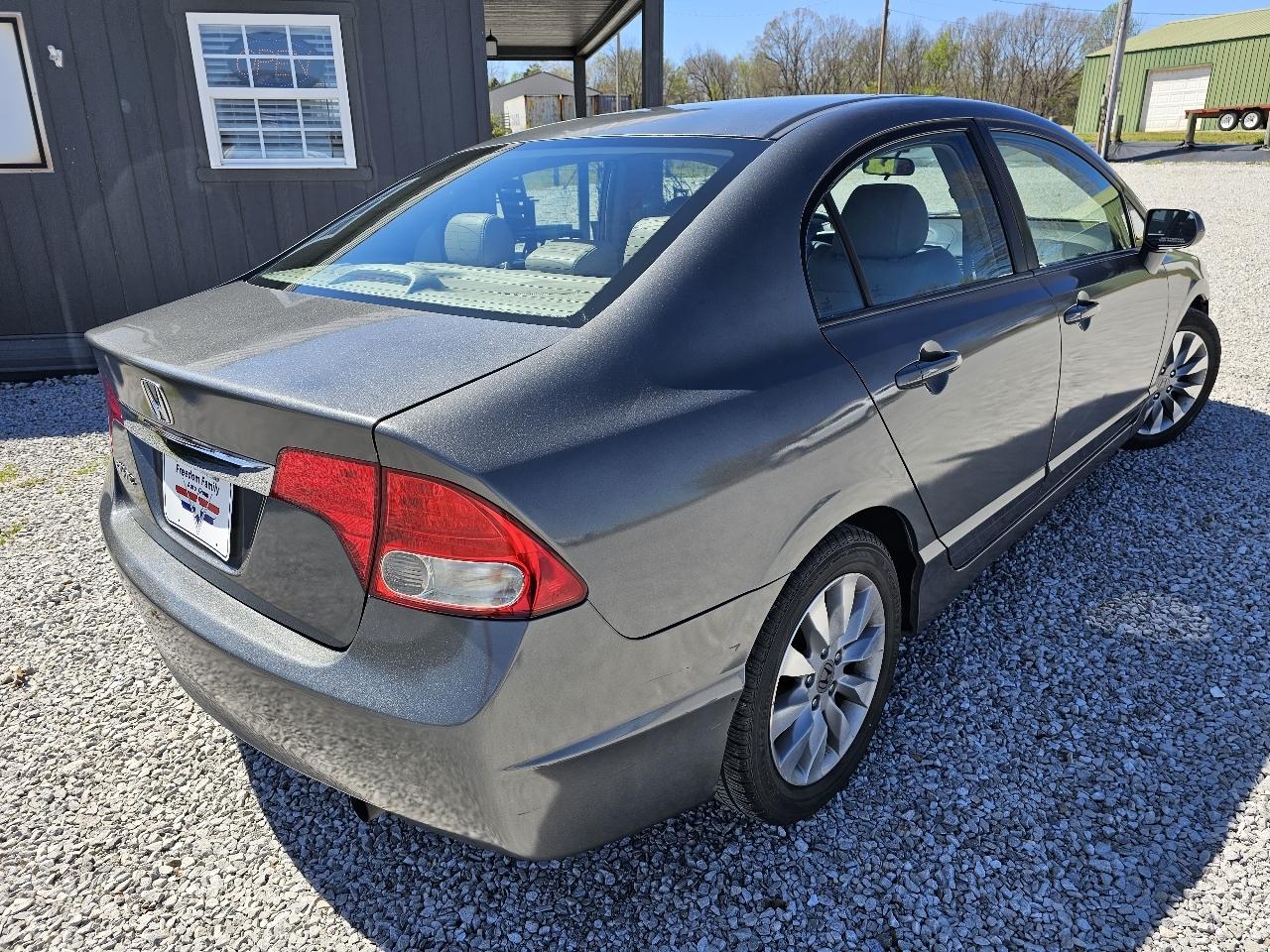 Honda Civic EX-L Sedan 5-Speed AT 2010