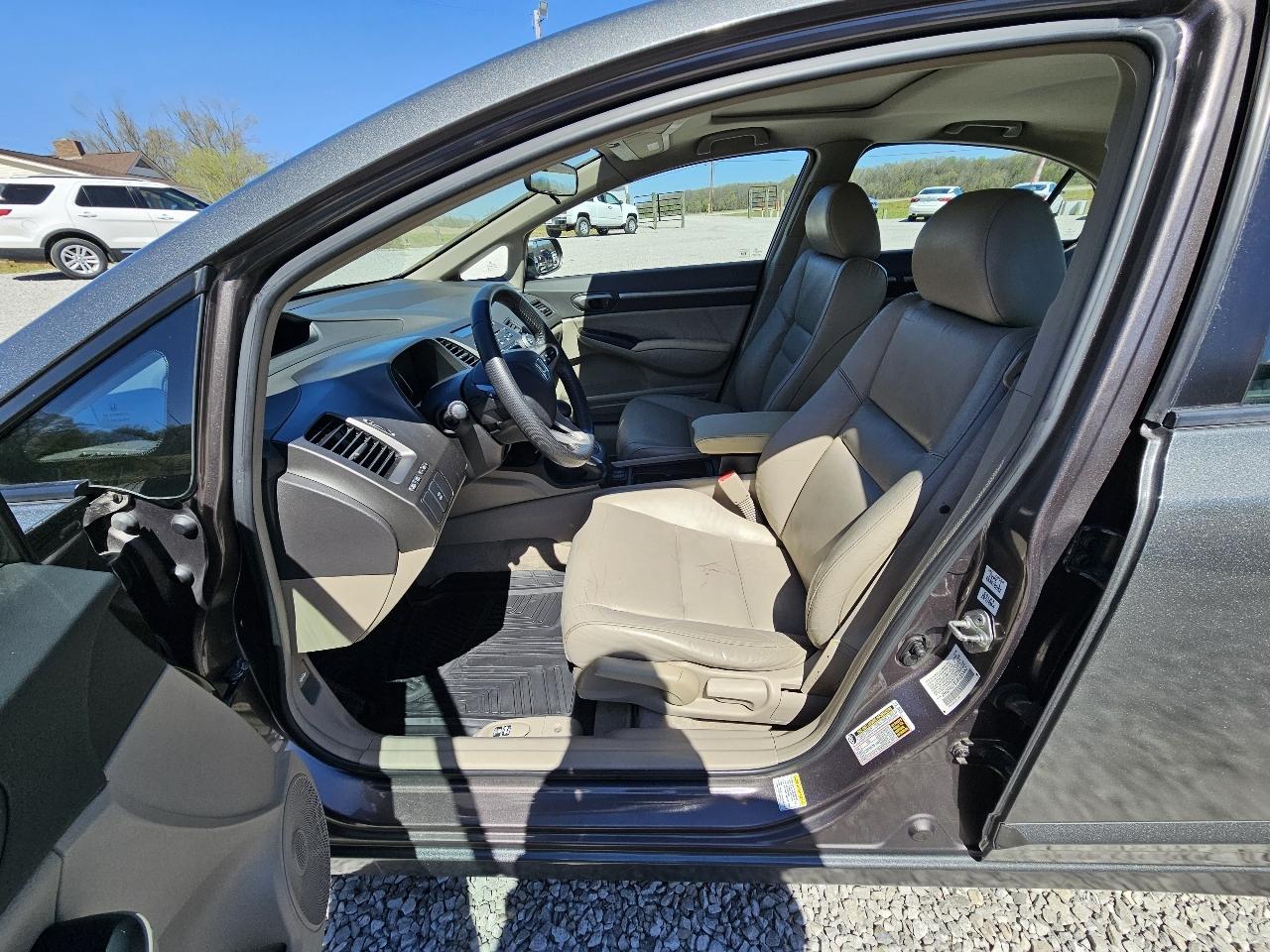 Honda Civic EX-L Sedan 5-Speed AT 2010