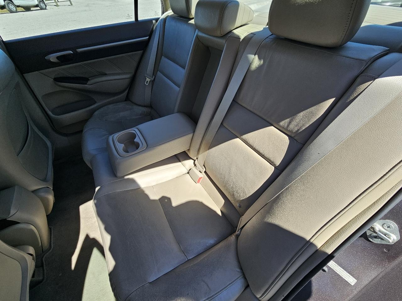 Honda Civic EX-L Sedan 5-Speed AT 2010