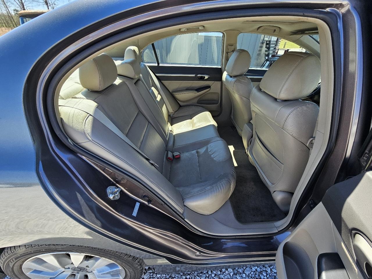 Honda Civic EX-L Sedan 5-Speed AT 2010