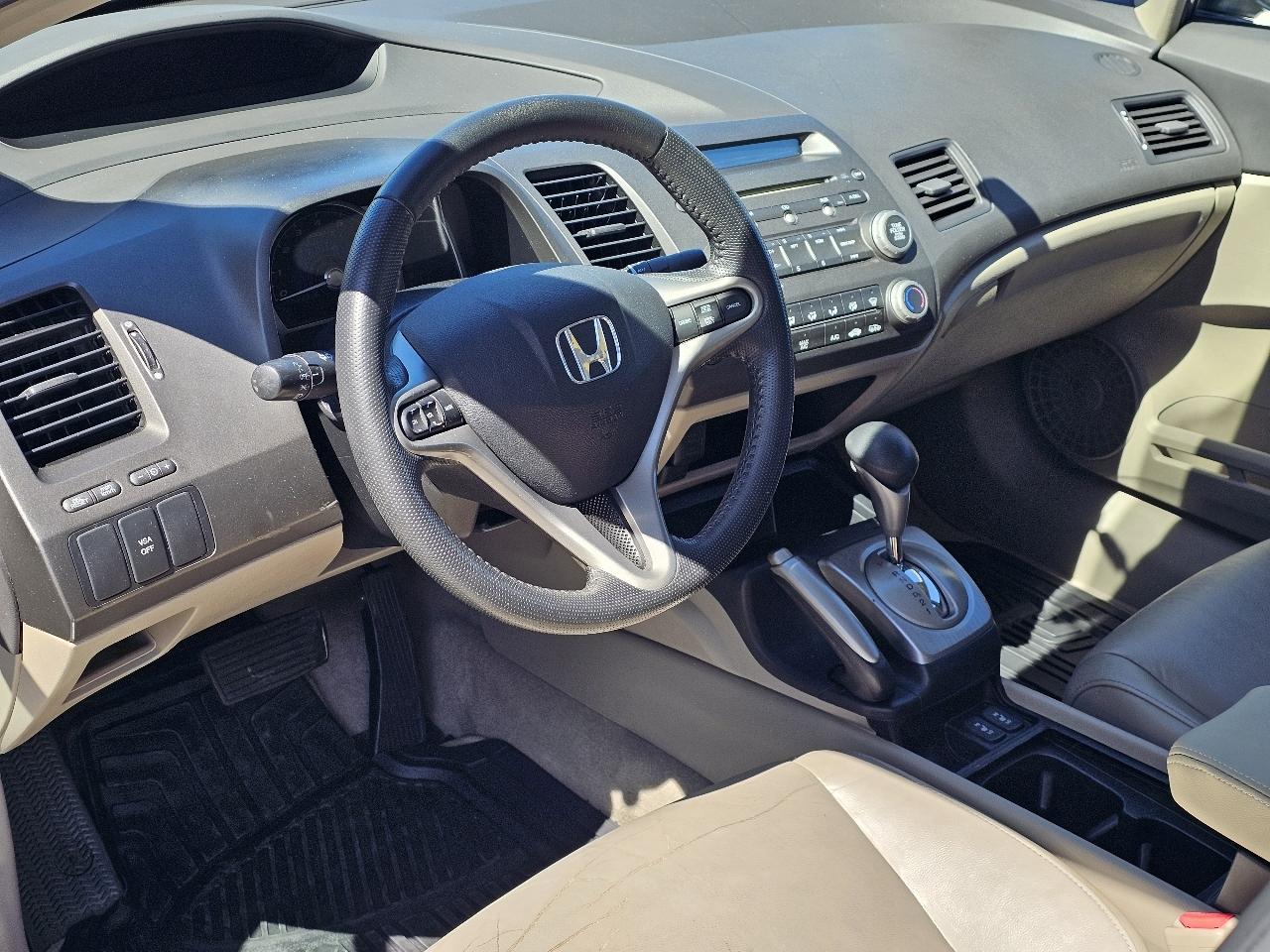 Honda Civic EX-L Sedan 5-Speed AT 2010