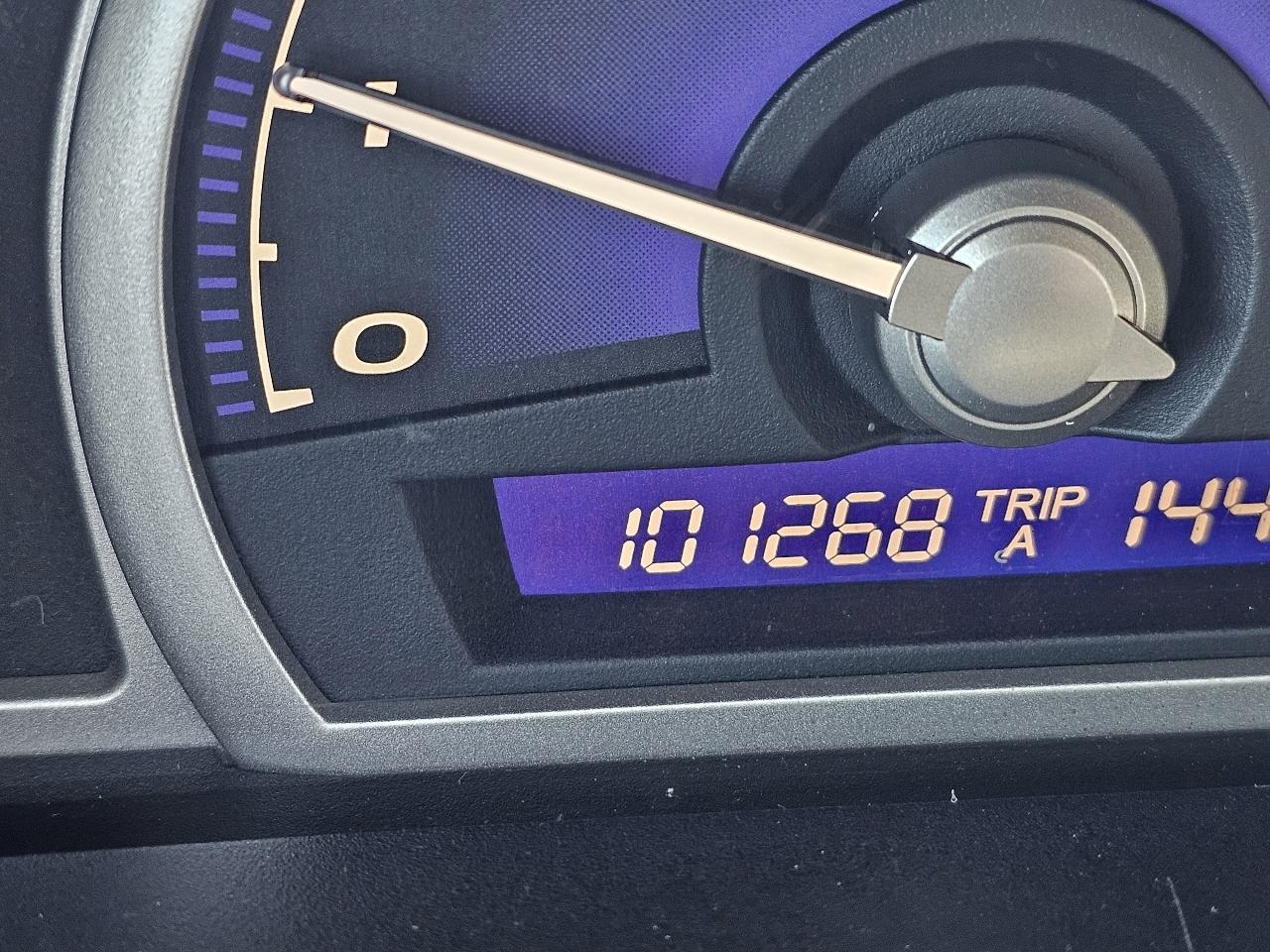 Honda Civic EX-L Sedan 5-Speed AT 2010