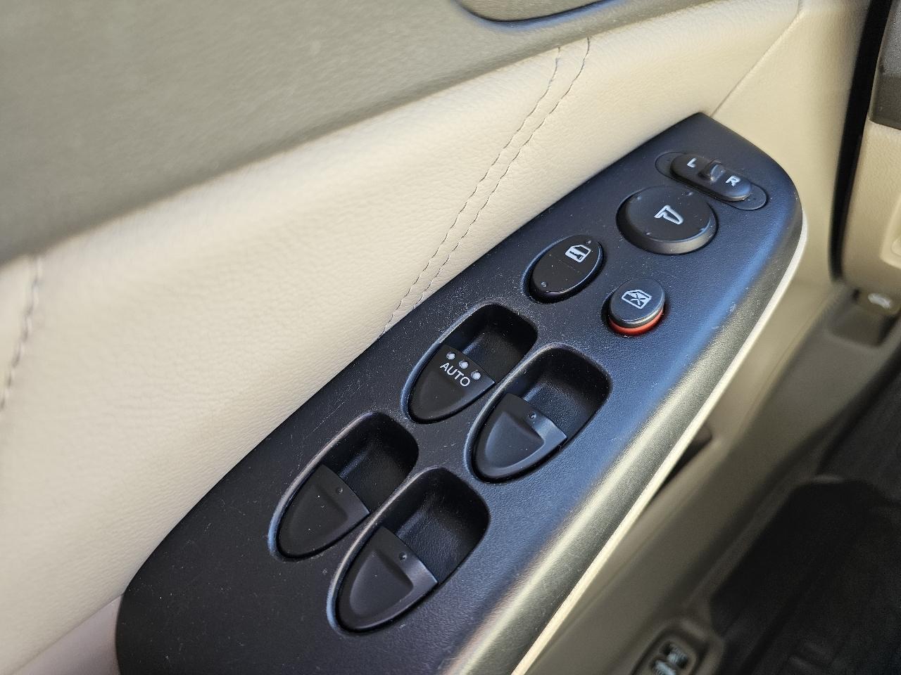 Honda Civic EX-L Sedan 5-Speed AT 2010