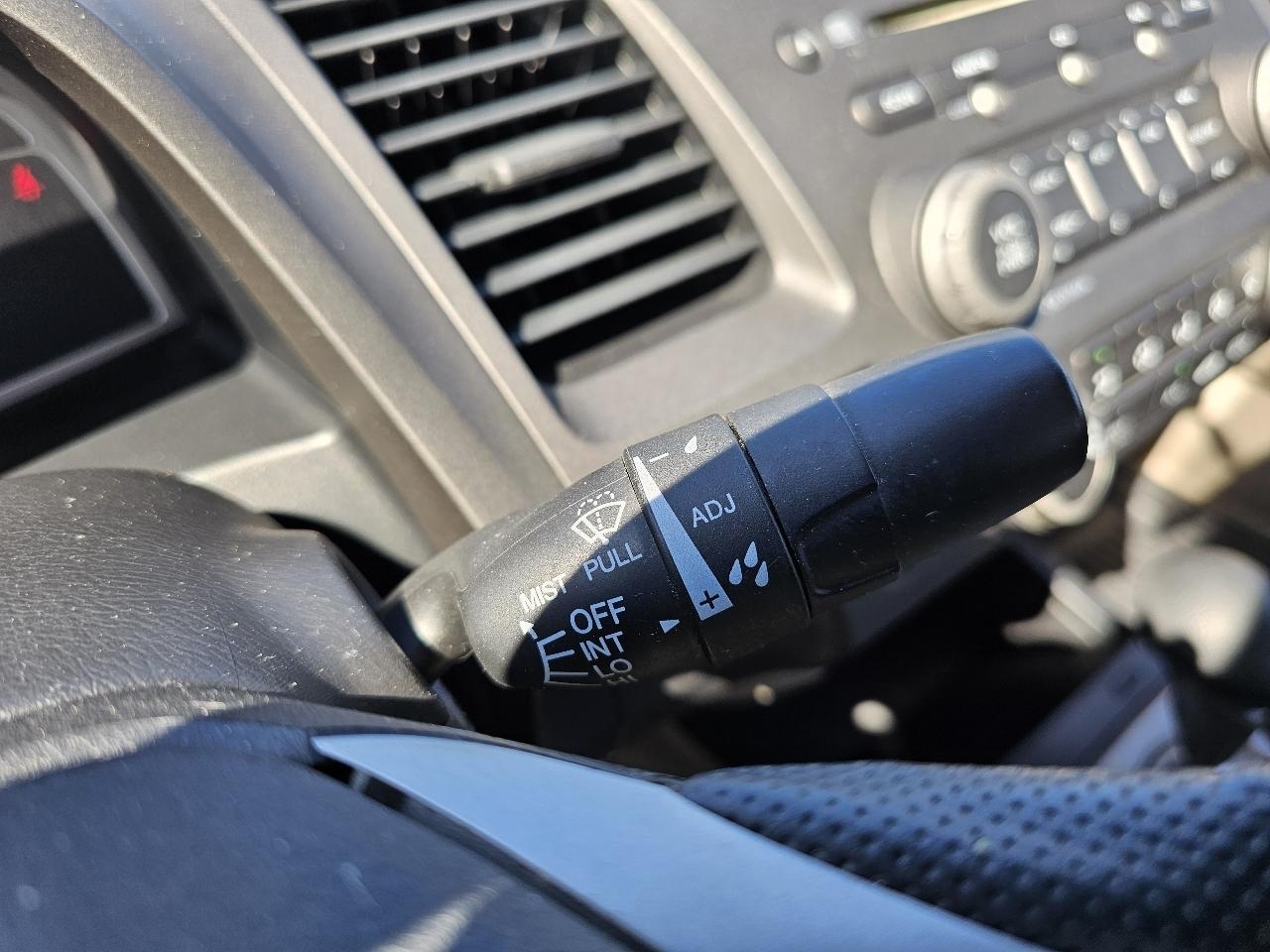 Honda Civic EX-L Sedan 5-Speed AT 2010