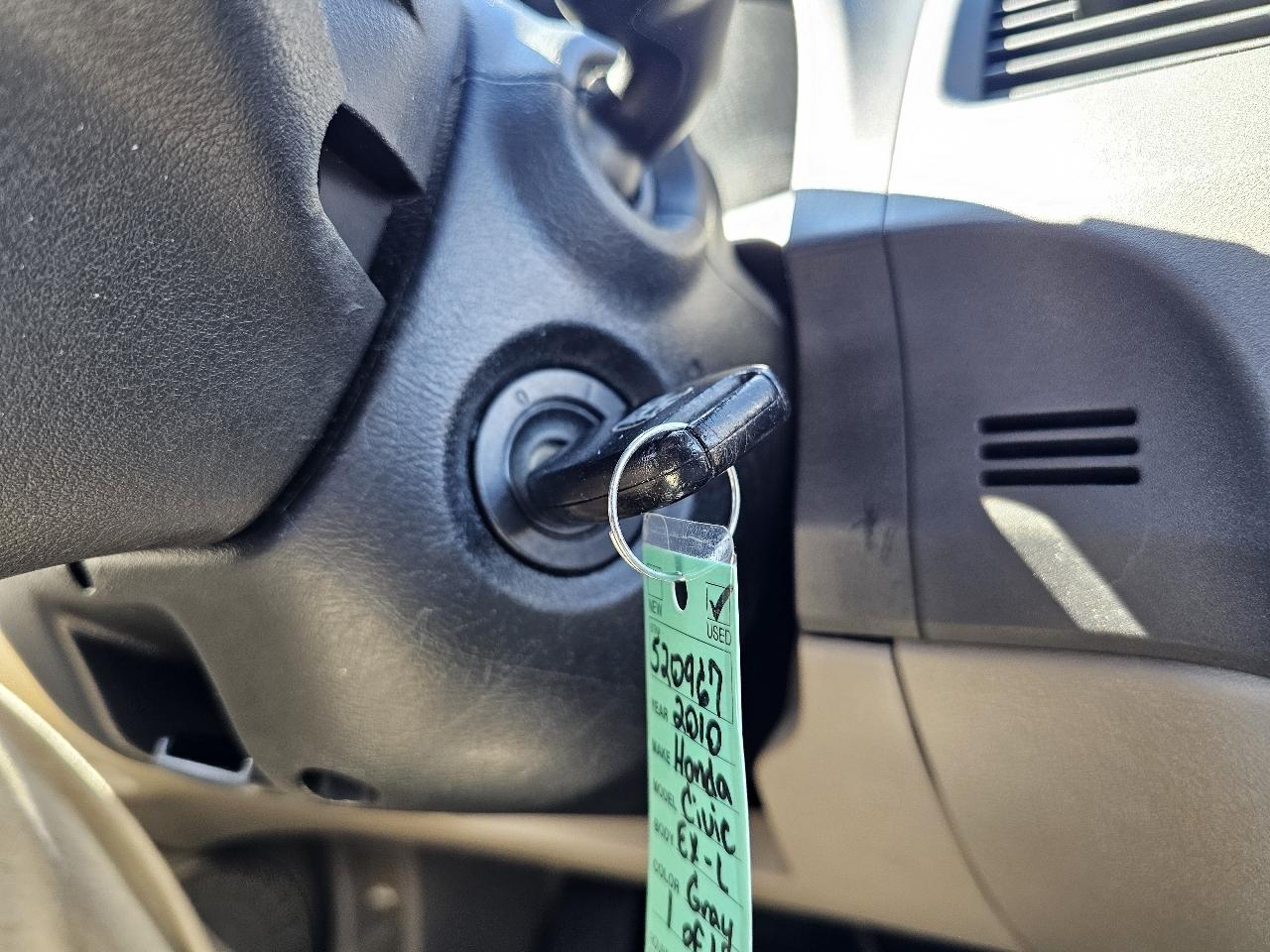 Honda Civic EX-L Sedan 5-Speed AT 2010