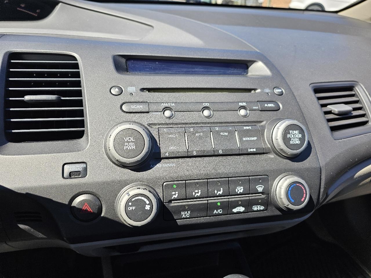 Honda Civic EX-L Sedan 5-Speed AT 2010