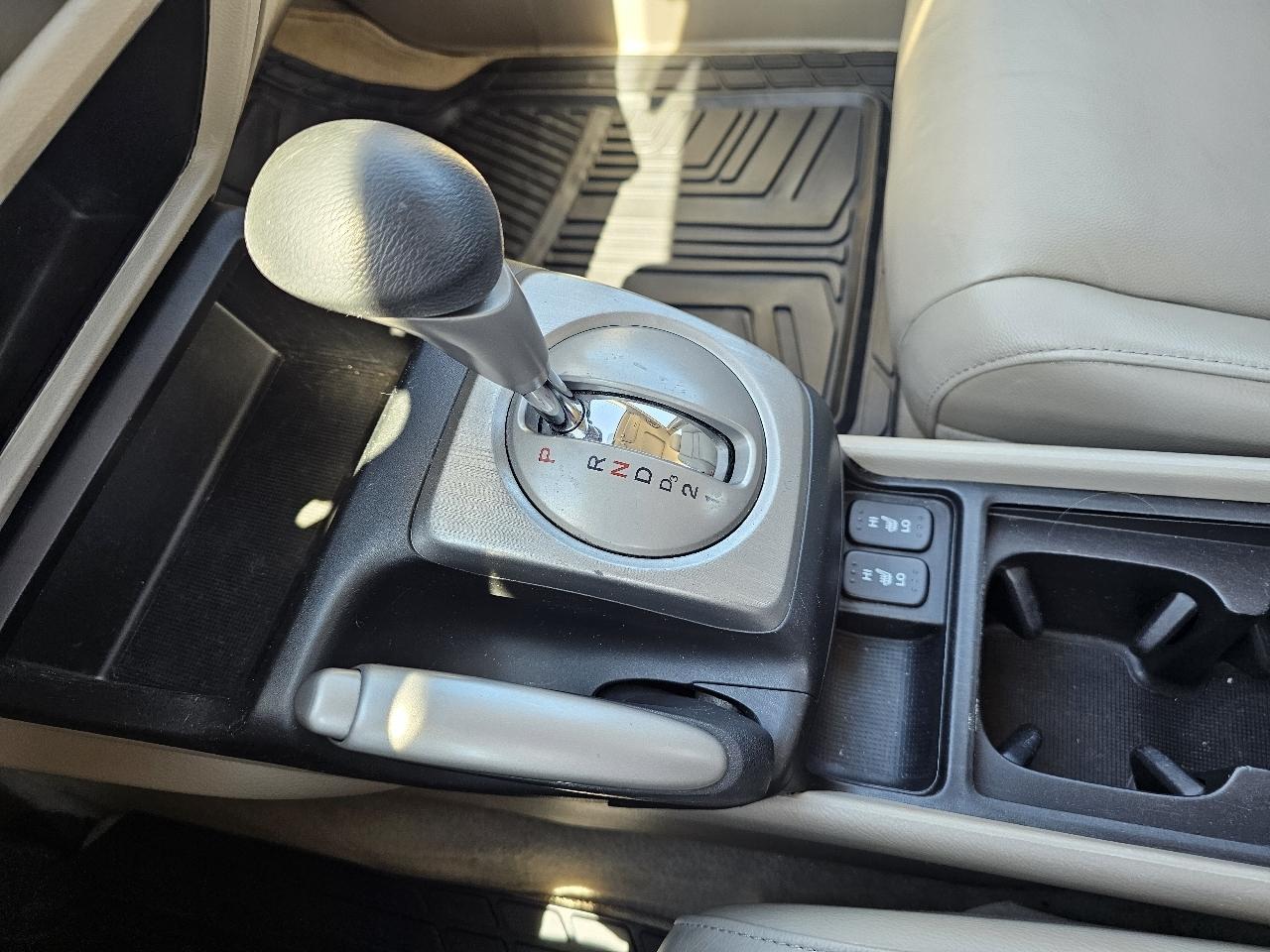 Honda Civic EX-L Sedan 5-Speed AT 2010