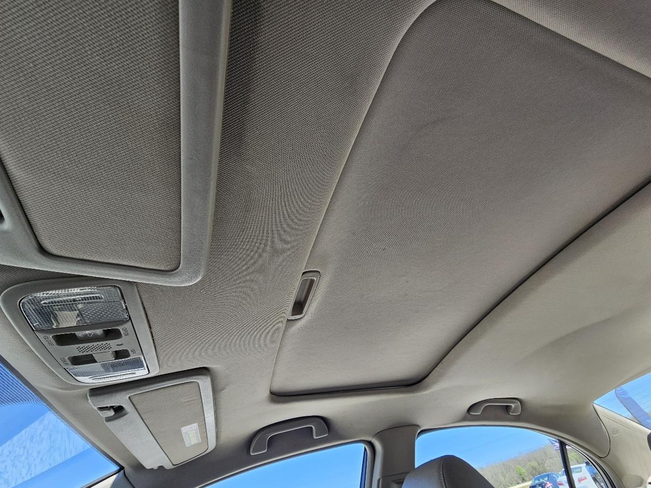 Honda Civic EX-L Sedan 5-Speed AT 2010