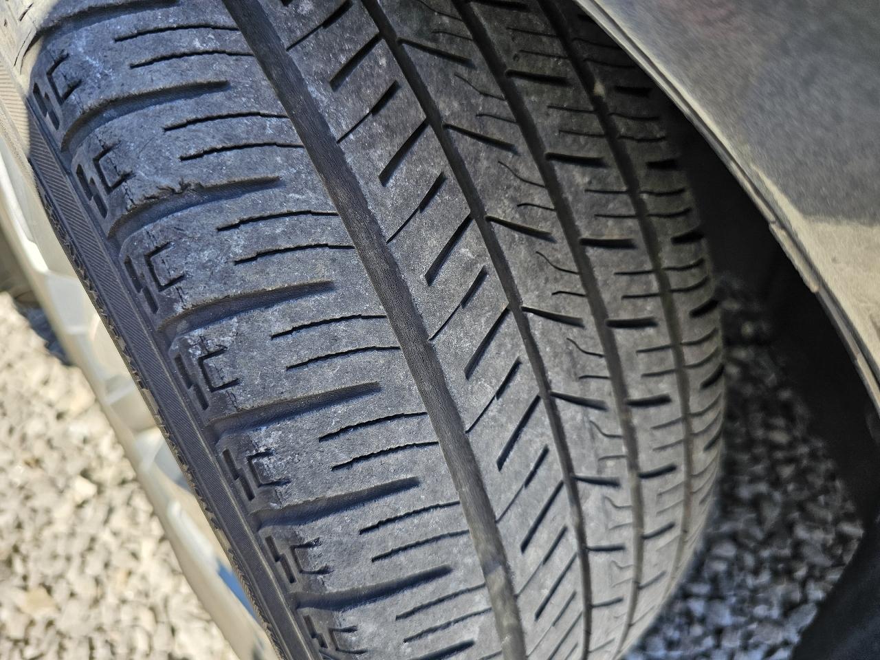 Honda Civic EX-L Sedan 5-Speed AT 2010