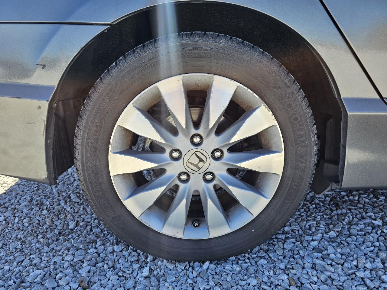 Honda Civic EX-L Sedan 5-Speed AT 2010