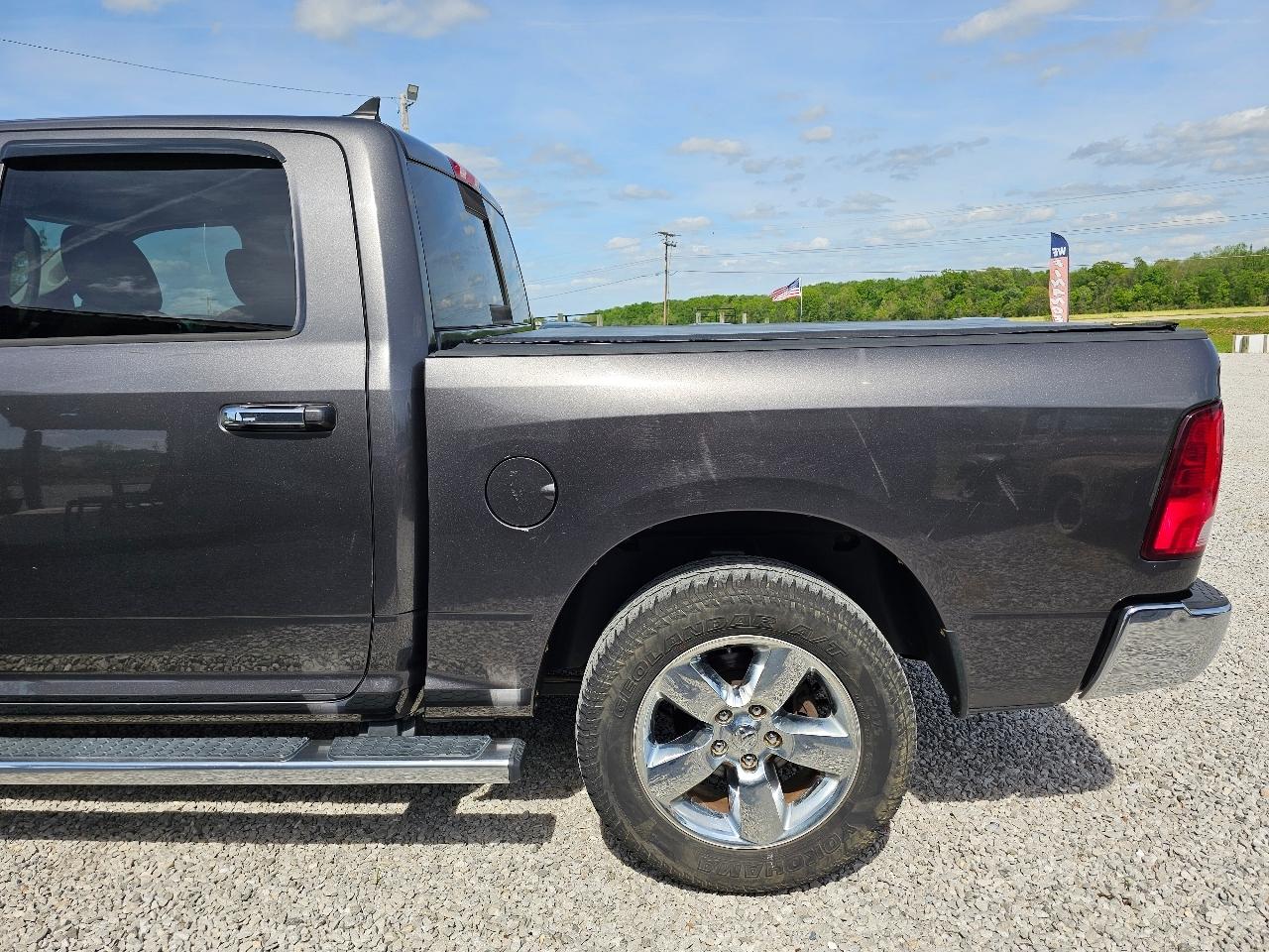 RAM 1500 Big Horn Crew Cab 4WD 2016