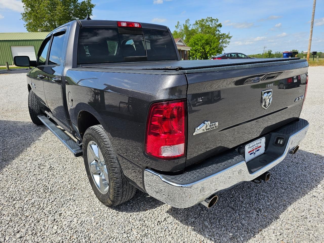 RAM 1500 Big Horn Crew Cab 4WD 2016