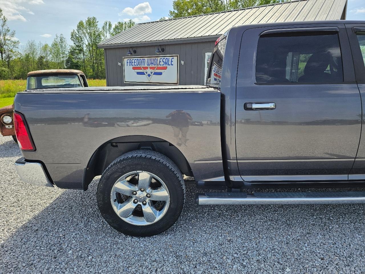 RAM 1500 Big Horn Crew Cab 4WD 2016