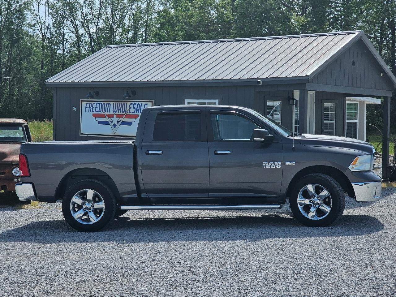 RAM 1500 Big Horn Crew Cab 4WD 2016