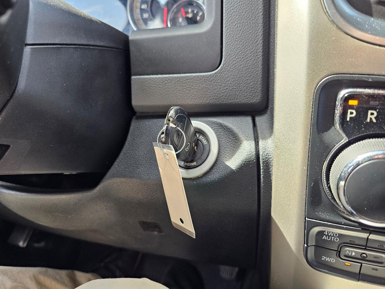 RAM 1500 Big Horn Crew Cab 4WD 2016