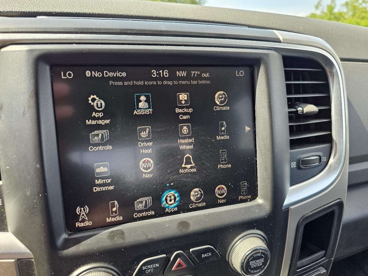 RAM 1500 Big Horn Crew Cab 4WD 2016