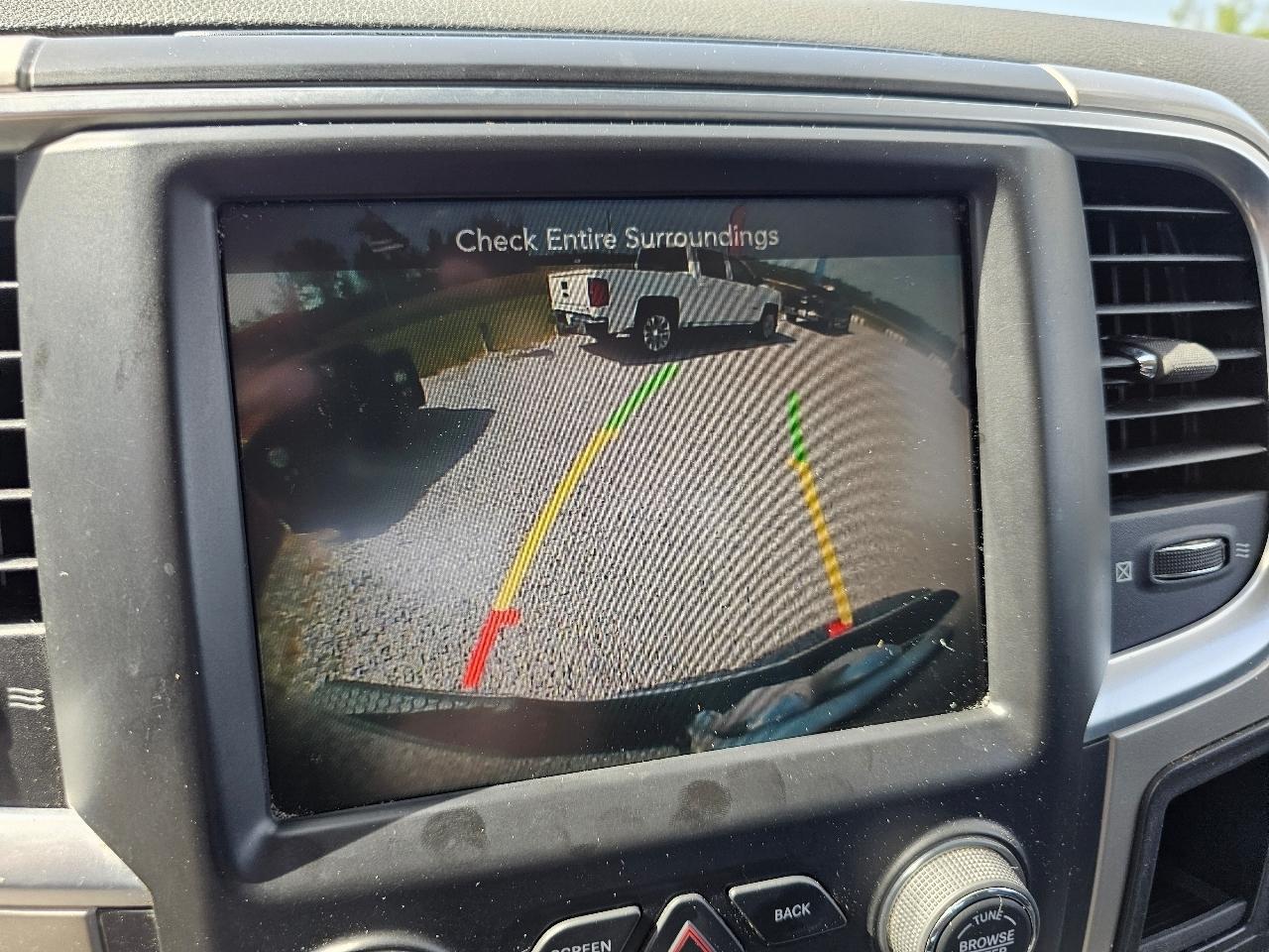 RAM 1500 Big Horn Crew Cab 4WD 2016