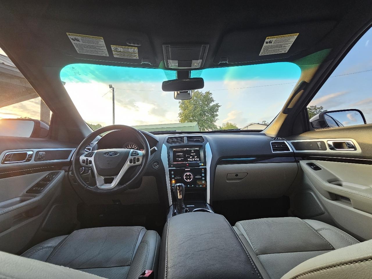 Ford Explorer Limited FWD 2015