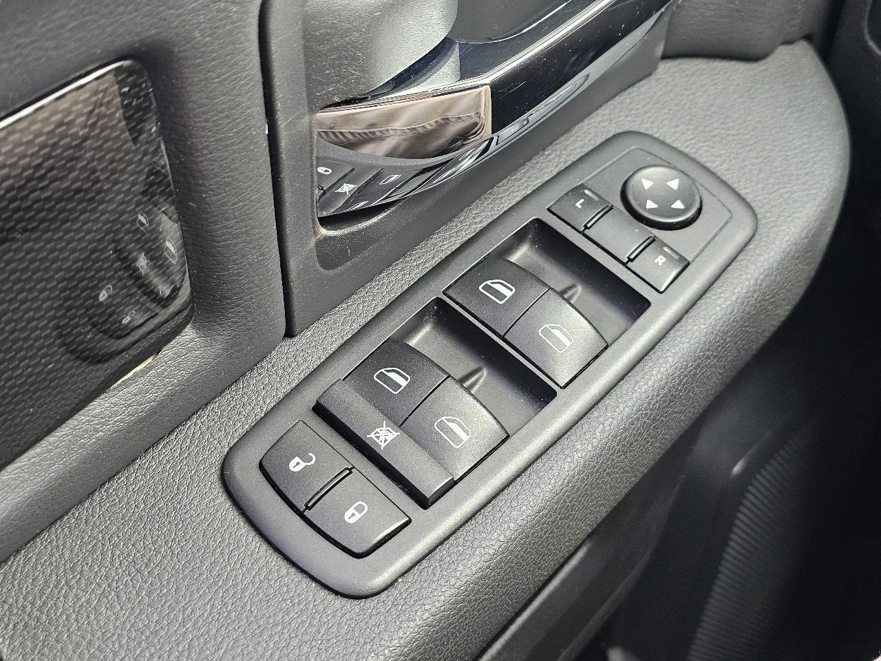 RAM 1500 Sport Crew Cab 4WD 2010