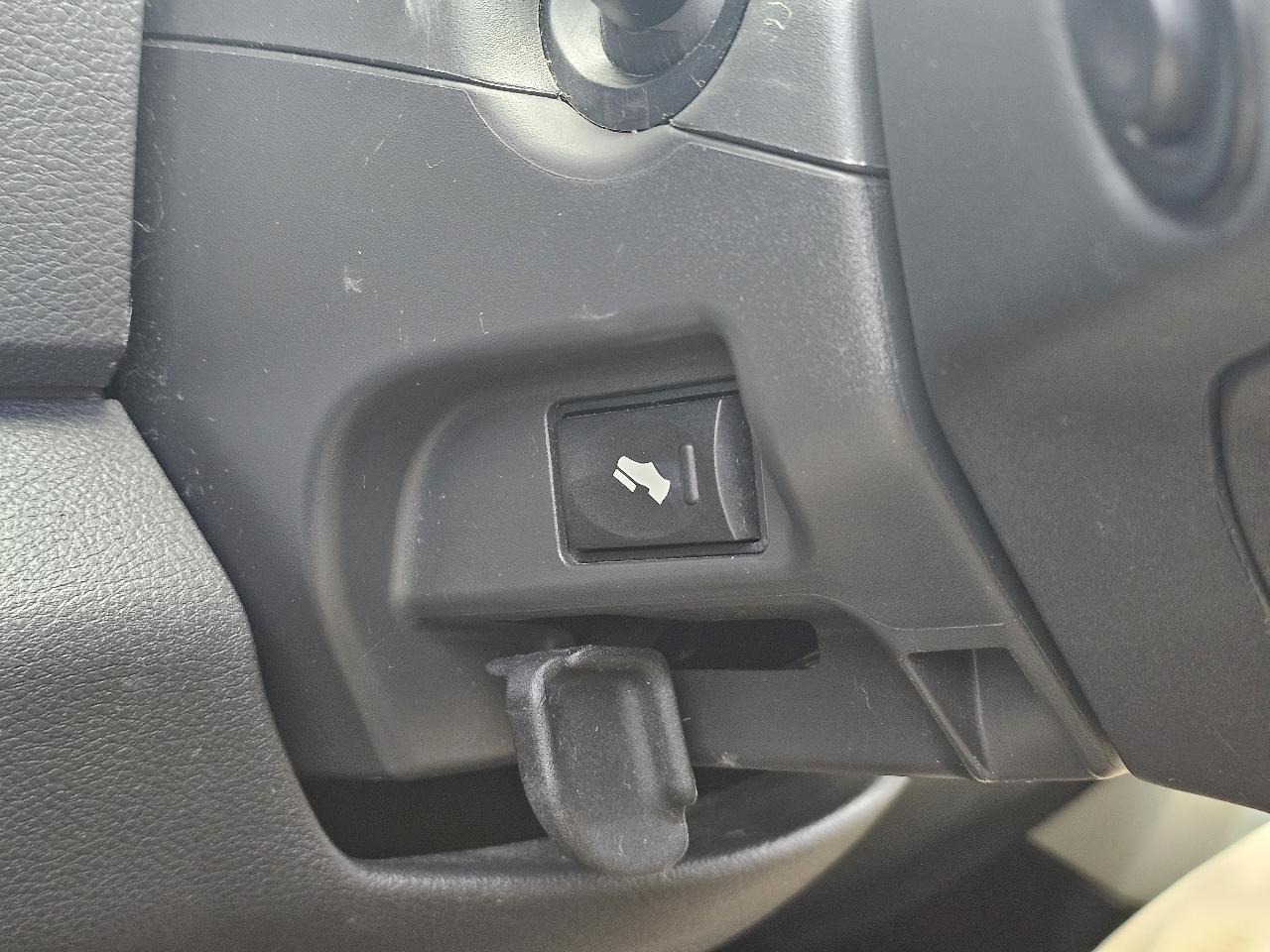 RAM 1500 Sport Crew Cab 4WD 2010