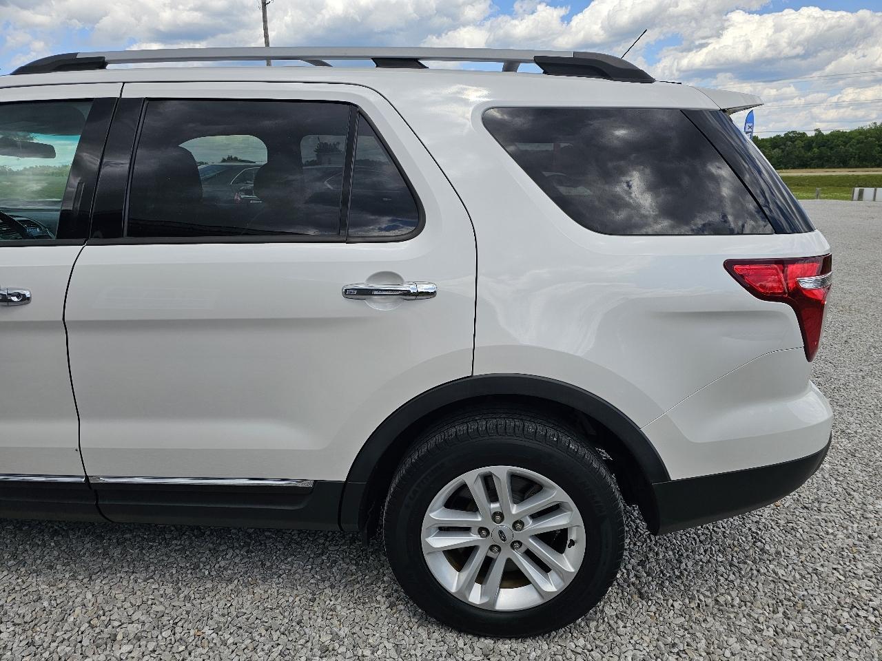 Ford Explorer XLT FWD 2014
