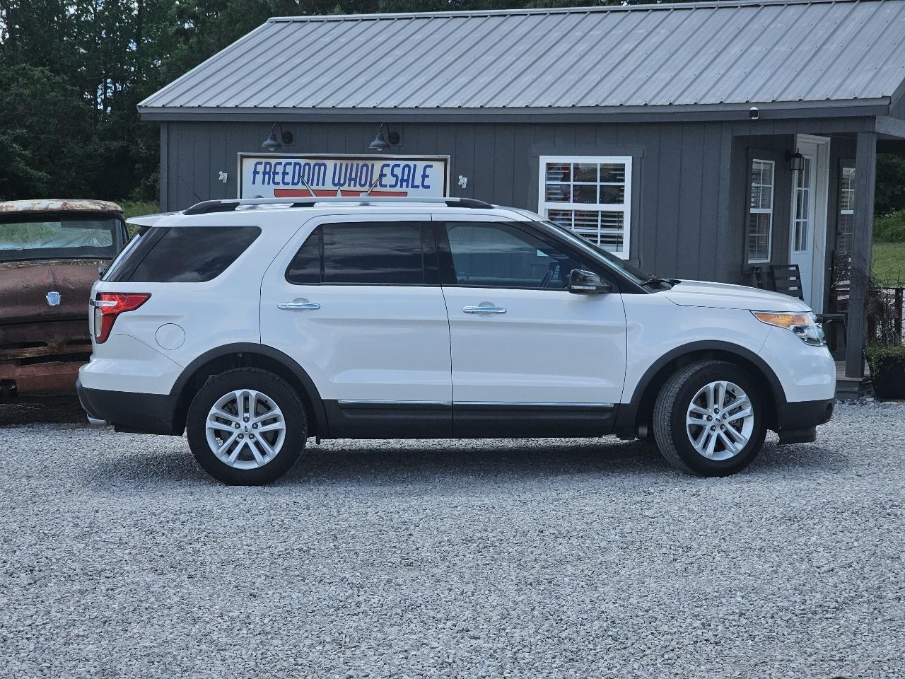Ford Explorer XLT FWD 2014