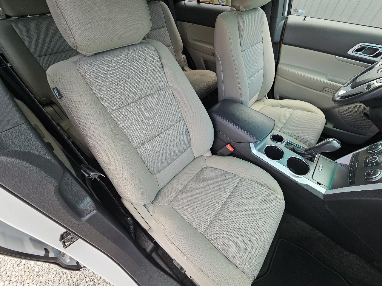 Ford Explorer XLT FWD 2014