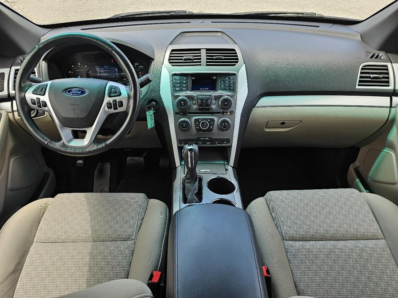 Ford Explorer XLT FWD 2014