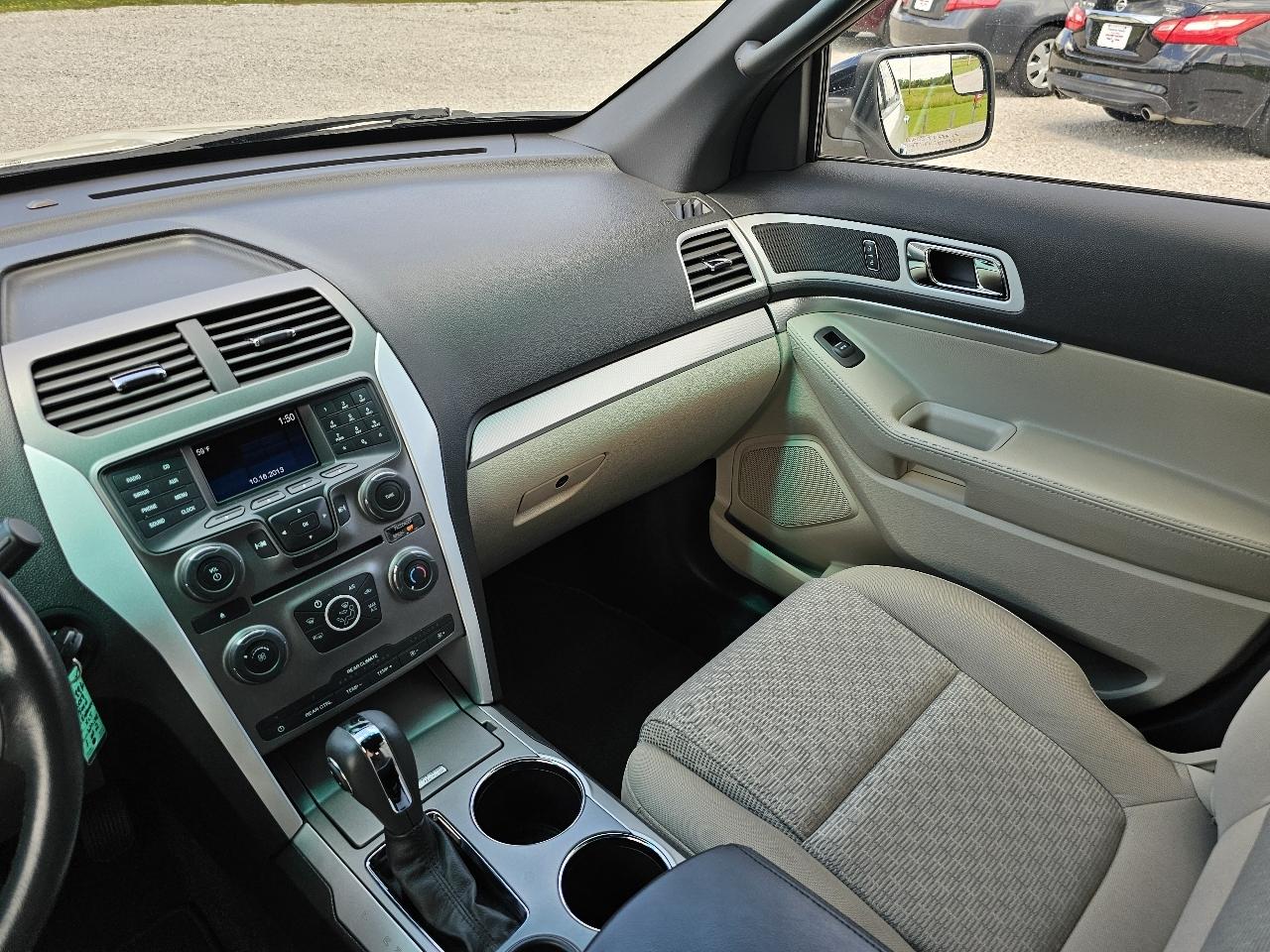 Ford Explorer XLT FWD 2014