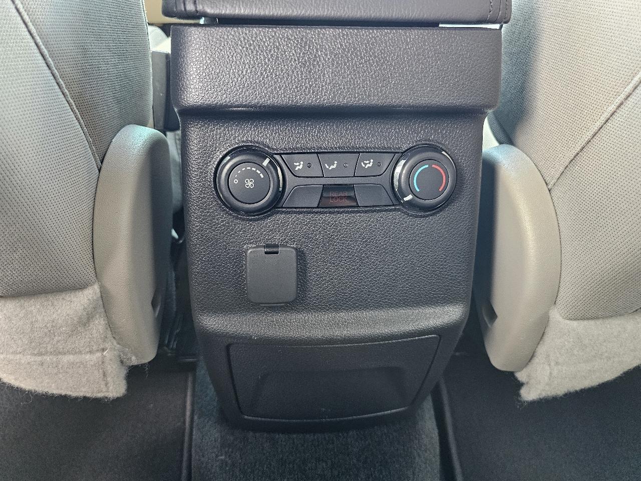 Ford Explorer XLT FWD 2014