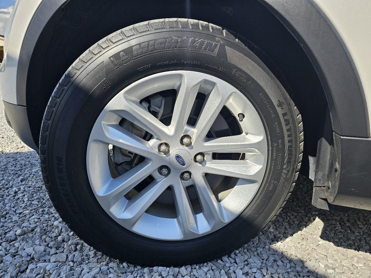 Ford Explorer XLT FWD 2014