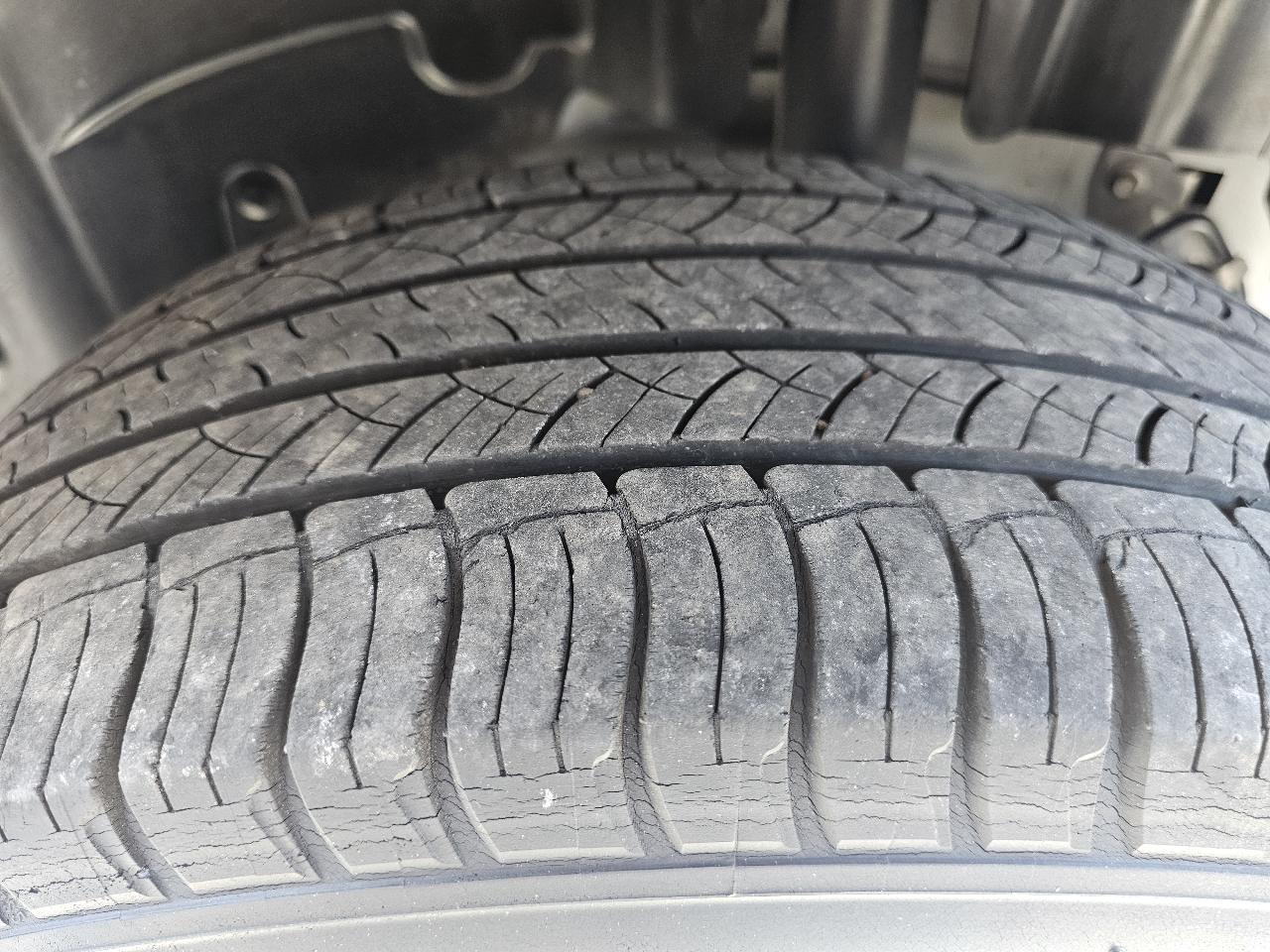 Ford Explorer XLT FWD 2014