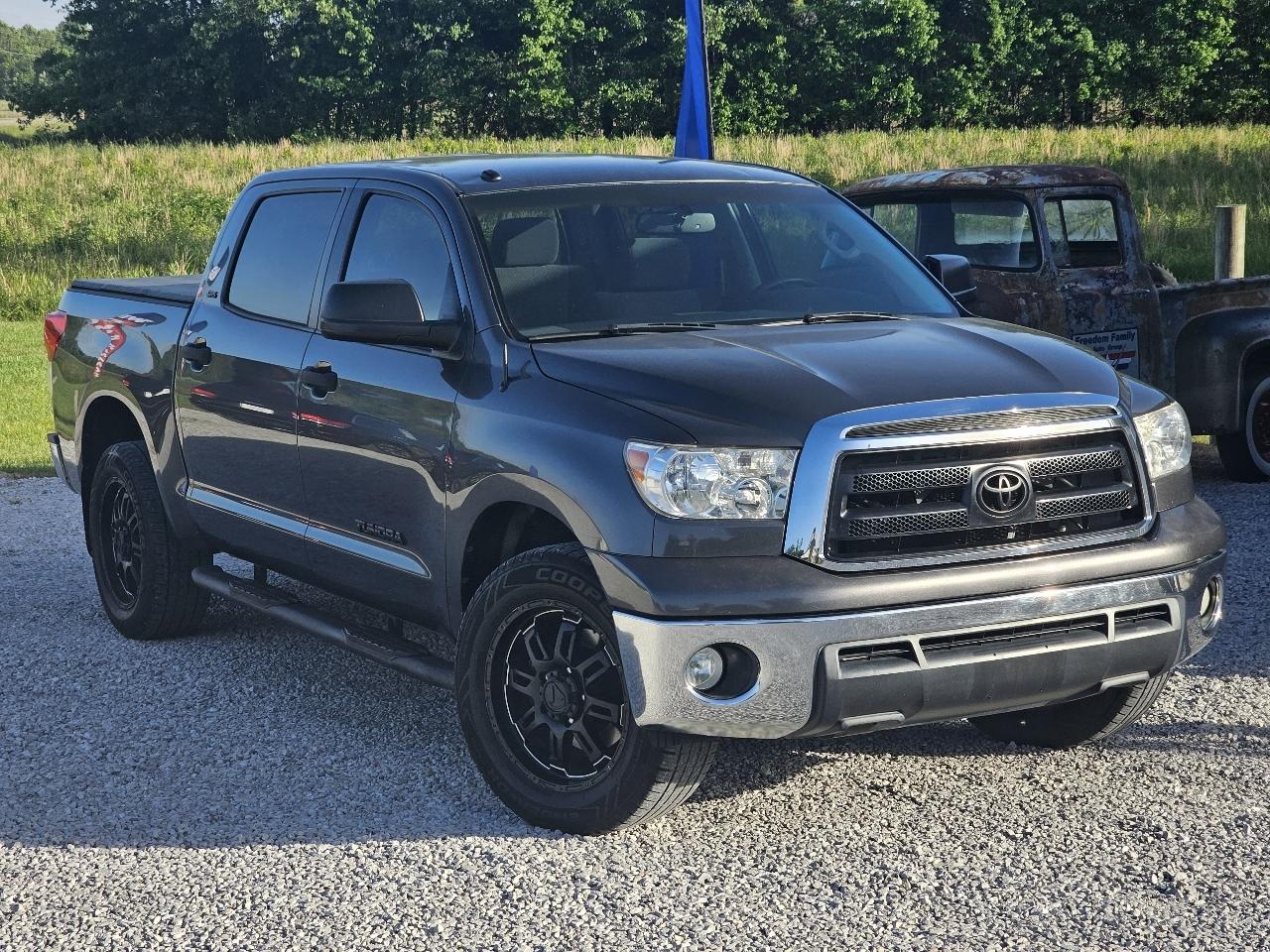 Toyota Tundra SR5 4.6L V8 CrewMax 2WD 2013