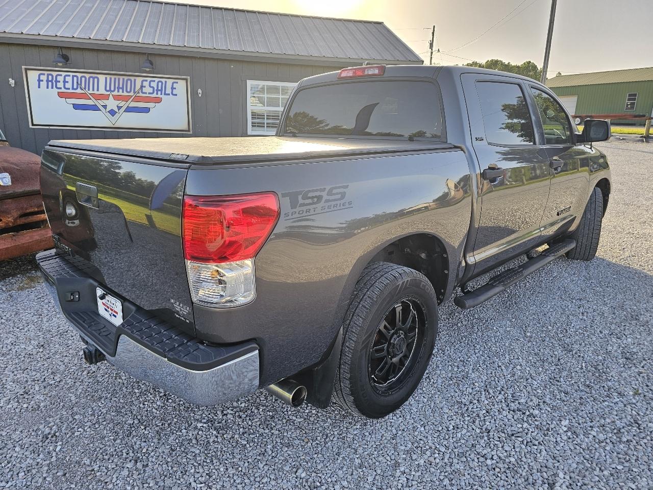 Toyota Tundra SR5 4.6L V8 CrewMax 2WD 2013