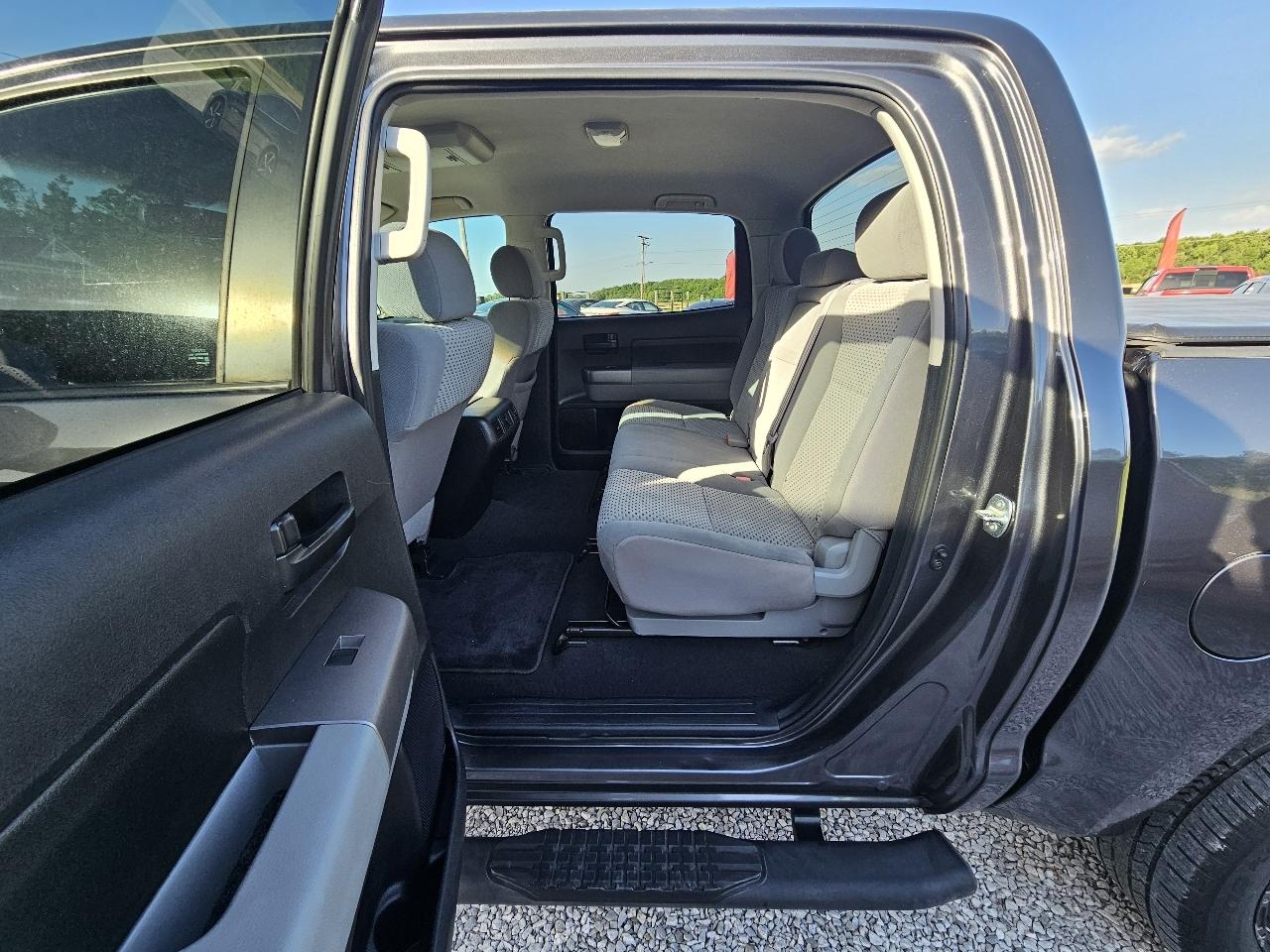 Toyota Tundra SR5 4.6L V8 CrewMax 2WD 2013