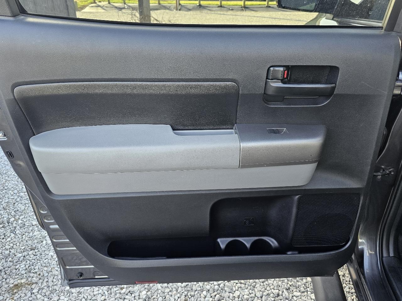 Toyota Tundra SR5 4.6L V8 CrewMax 2WD 2013