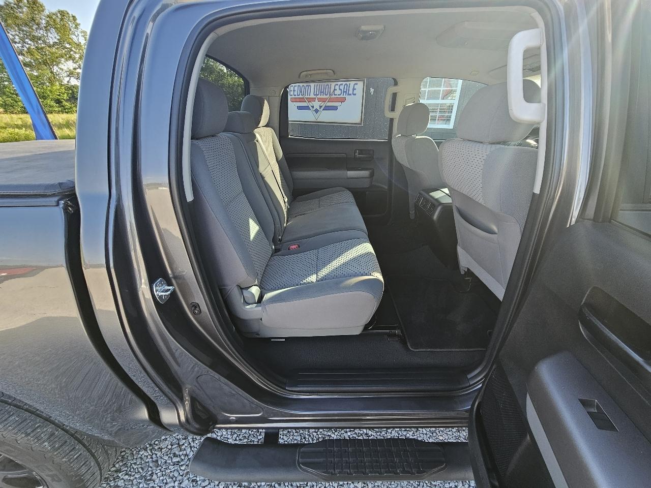 Toyota Tundra SR5 4.6L V8 CrewMax 2WD 2013
