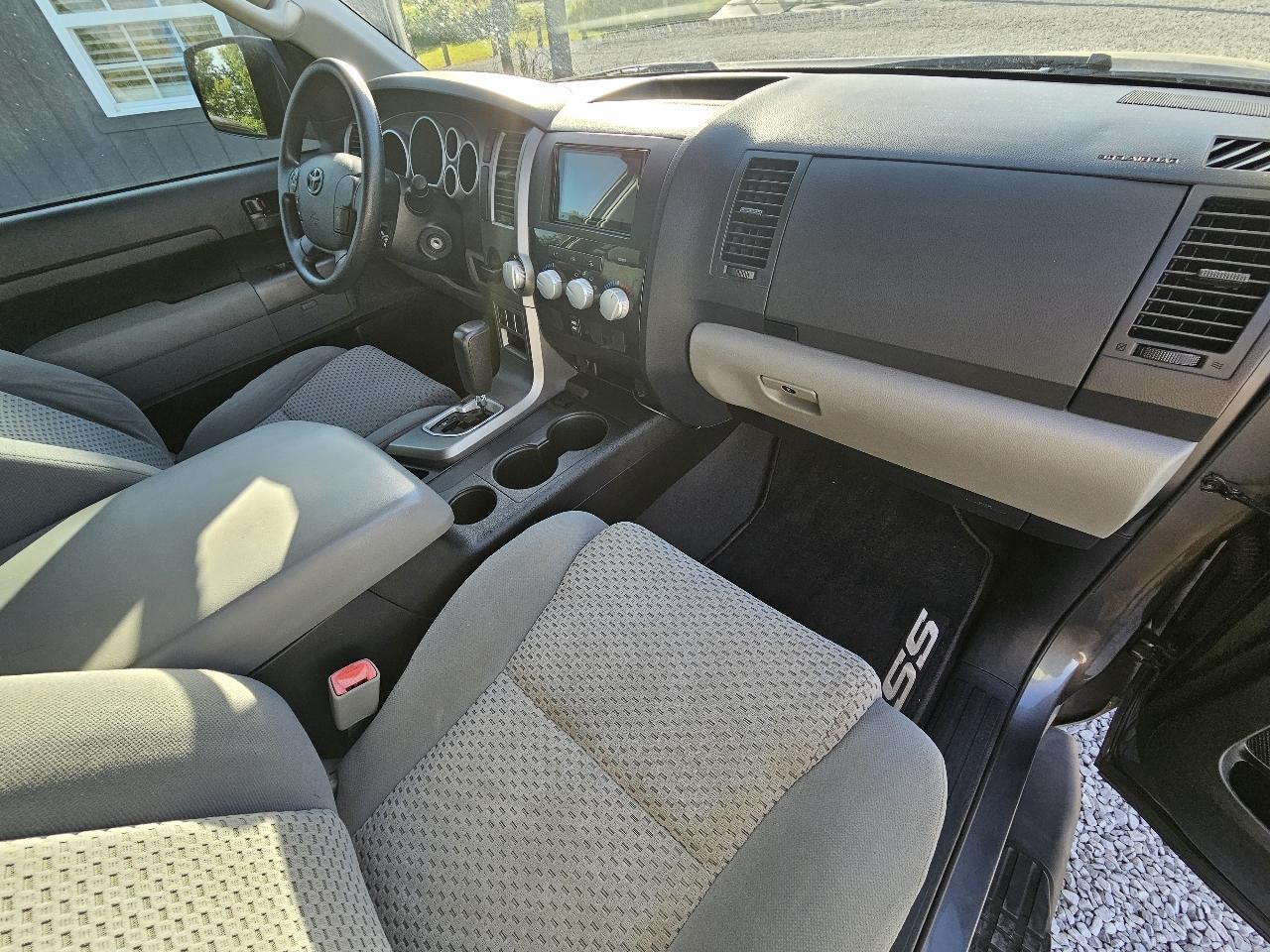 Toyota Tundra SR5 4.6L V8 CrewMax 2WD 2013