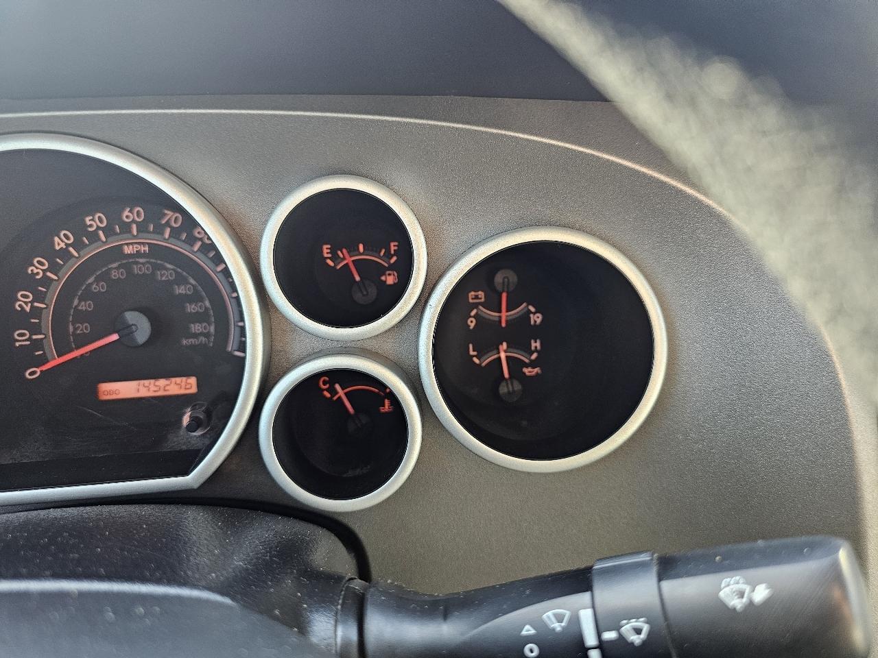 Toyota Tundra SR5 4.6L V8 CrewMax 2WD 2013