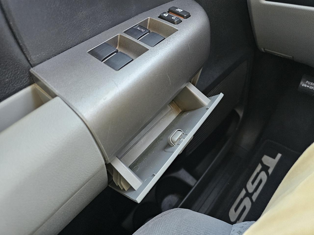 Toyota Tundra SR5 4.6L V8 CrewMax 2WD 2013