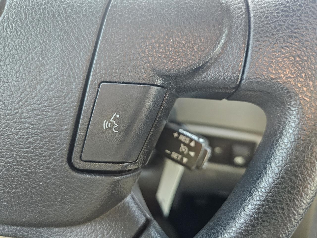 Toyota Tundra SR5 4.6L V8 CrewMax 2WD 2013