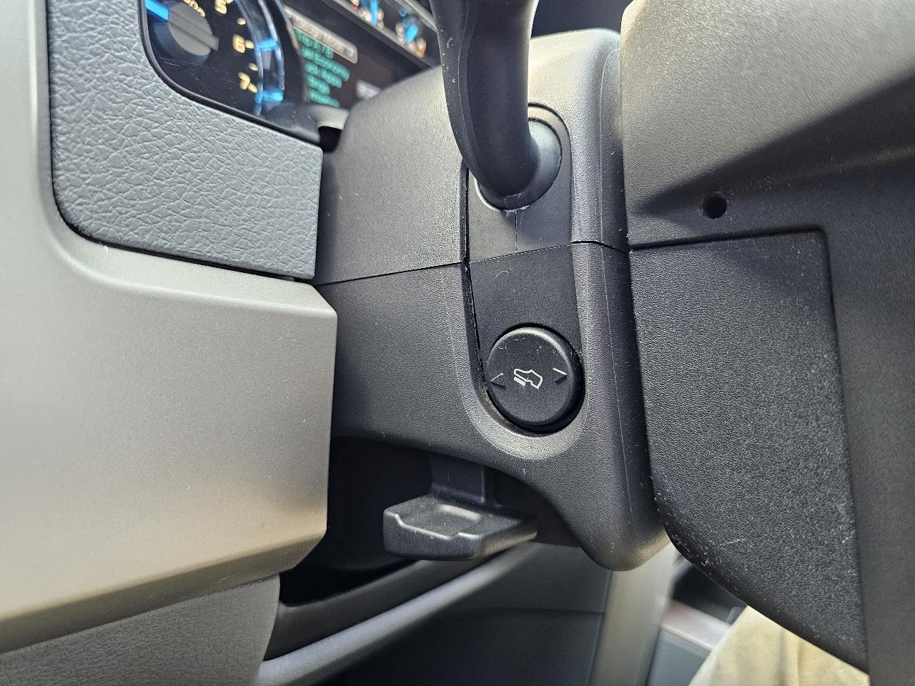 Ford F-150 Lariat SuperCrew 5.5-ft. Bed 4WD 2013